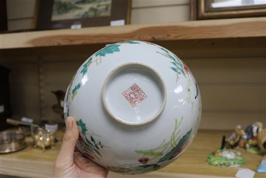 A Chinese Chien Lung famille verte bowl, diameter 20.5cm